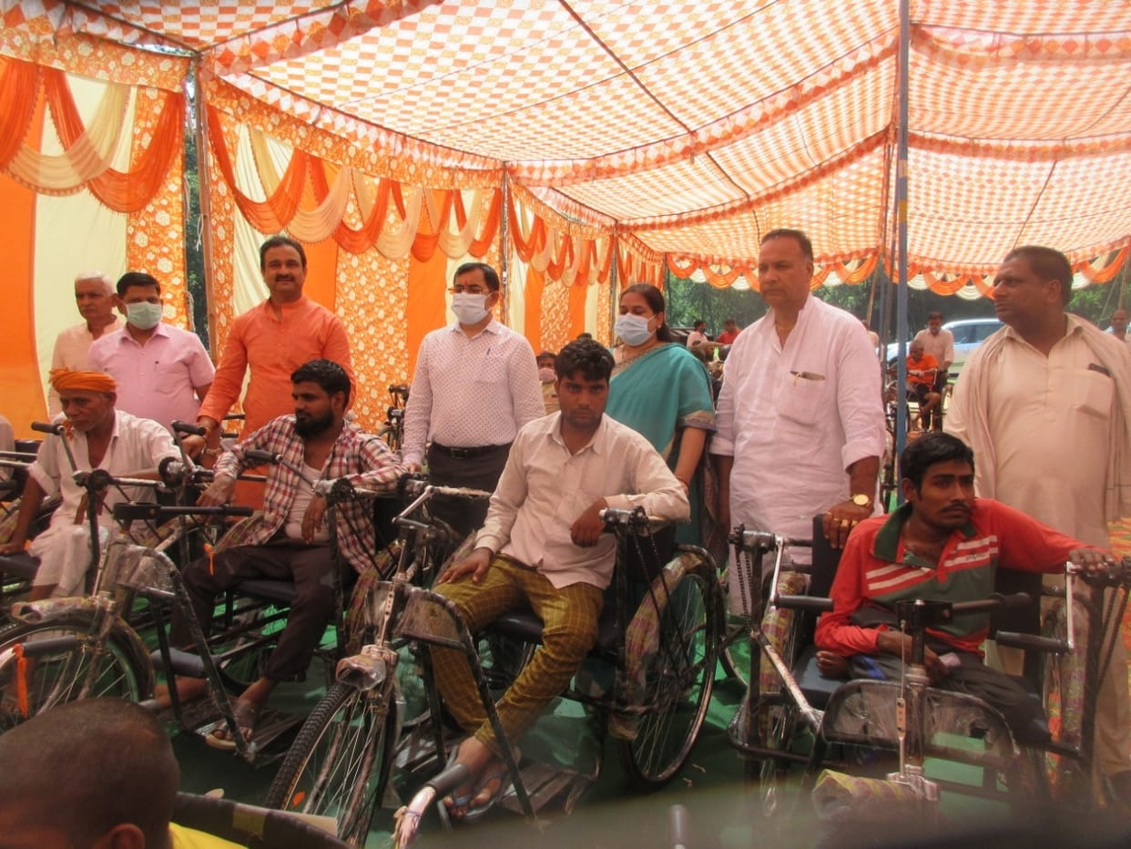 Equipment distributed to 58 Divyangjans on Garib Kalyan Diwas