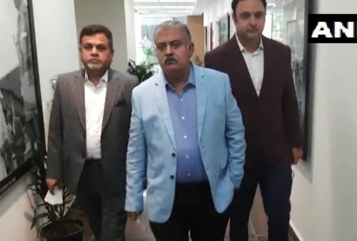 Rohini court shootout delhi bar council chairman rakesh sherawat meets delhi police commissioner asthana regarding security of courts