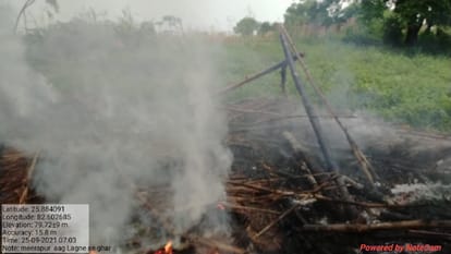 rain accident in jaunpur Neighbors wall fell on thatch in village brother dies and sister injured after buried in debris