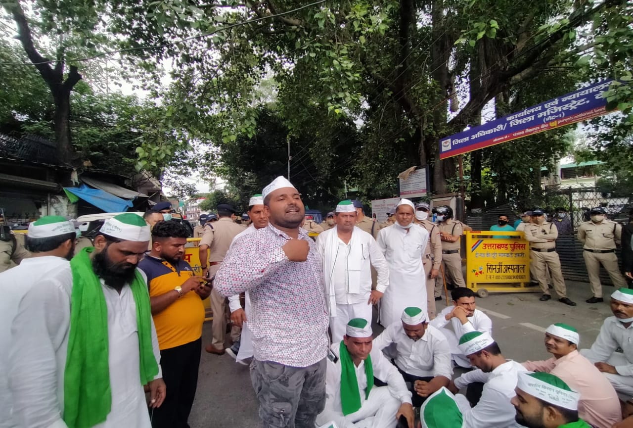 uttarakhand news: Farmers protest in dehradun, see photos
