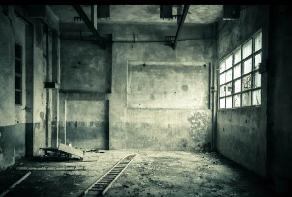 Mysterious Story of Haunted Mukesh Mills Mumbai