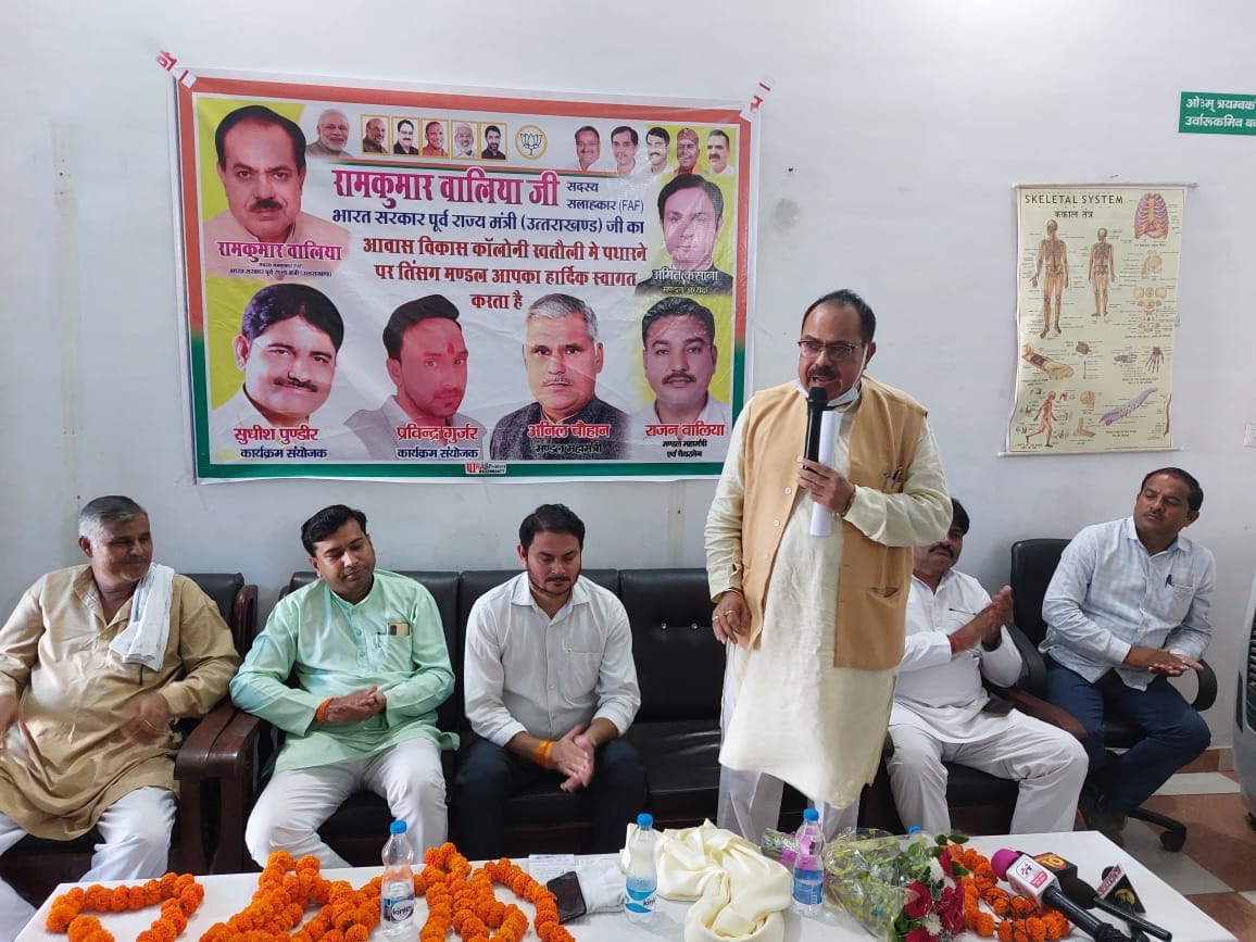 'Rakesh Tikait leave politics and talk on farmer issues'