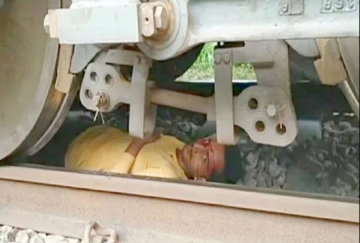 suicide on railway track