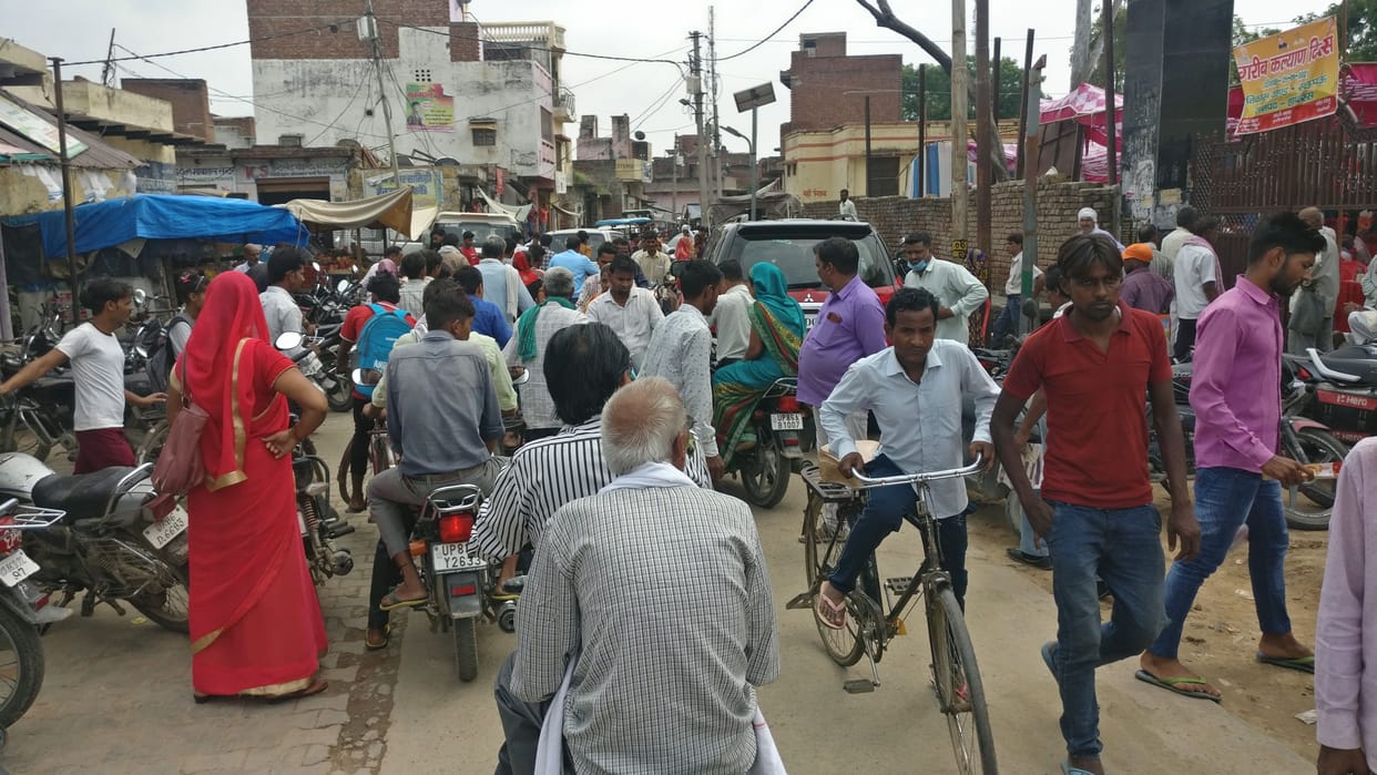 Hathras: Neither food nor water was arranged for the farmers in the fair