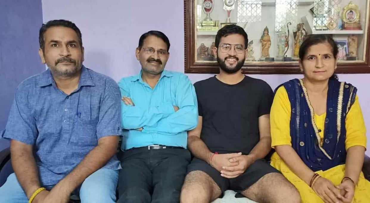 kunal achieved success in upsc with his own hard work without coaching