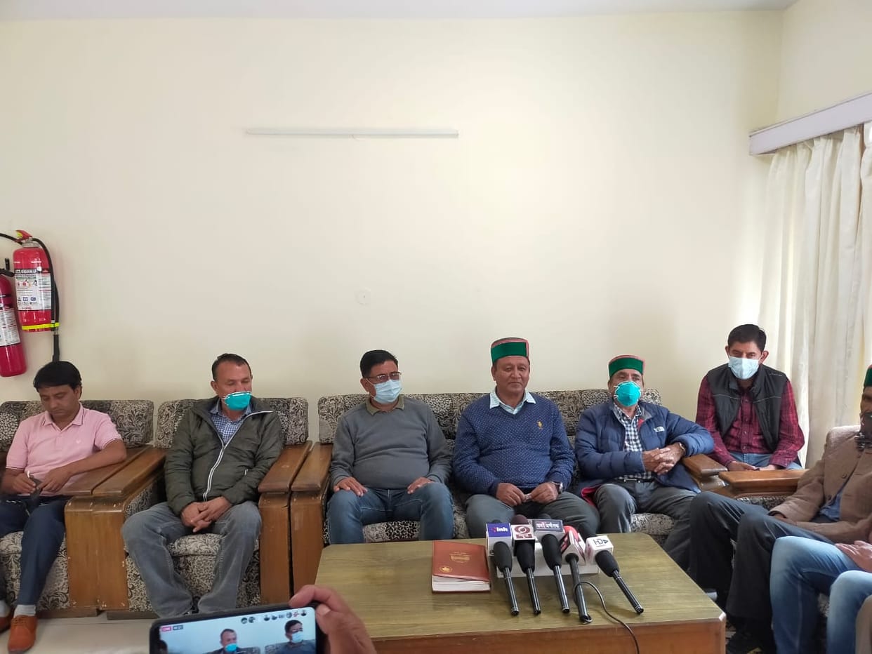 kinnaur congress protest cm to show black flages