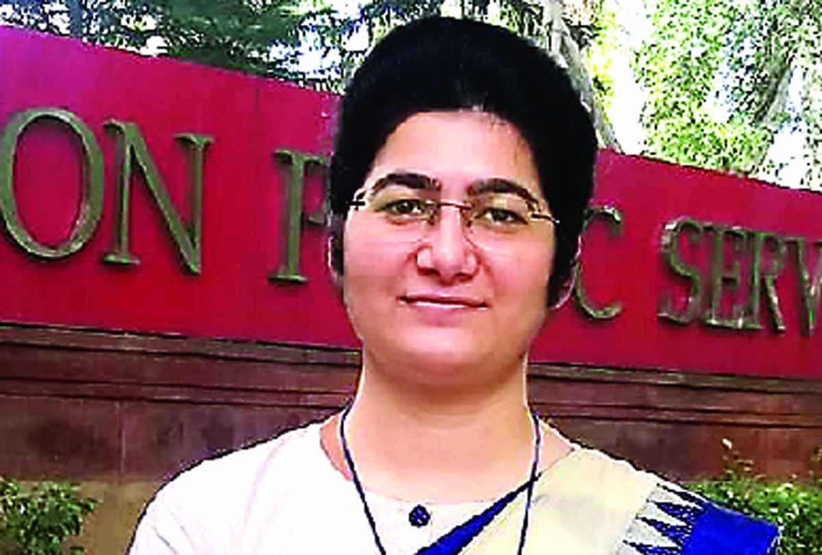 UP: Divya of Kanpur became IAS, All India 28th rank, Jagriti of Fatehpur topped in women's category