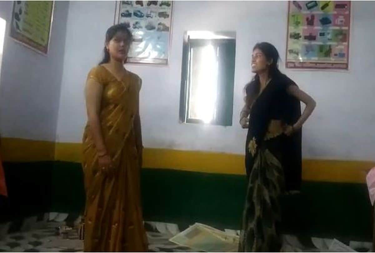 agra lady teacher dance video news: five lady teachers suspended for dancing in the school in agra