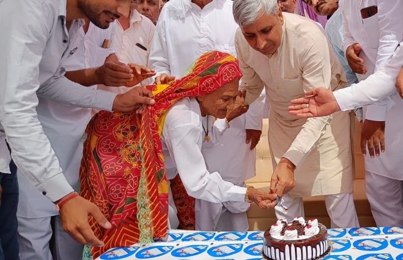 100th birthday celebrate of freedom fighter's wife Mukhiya Dev