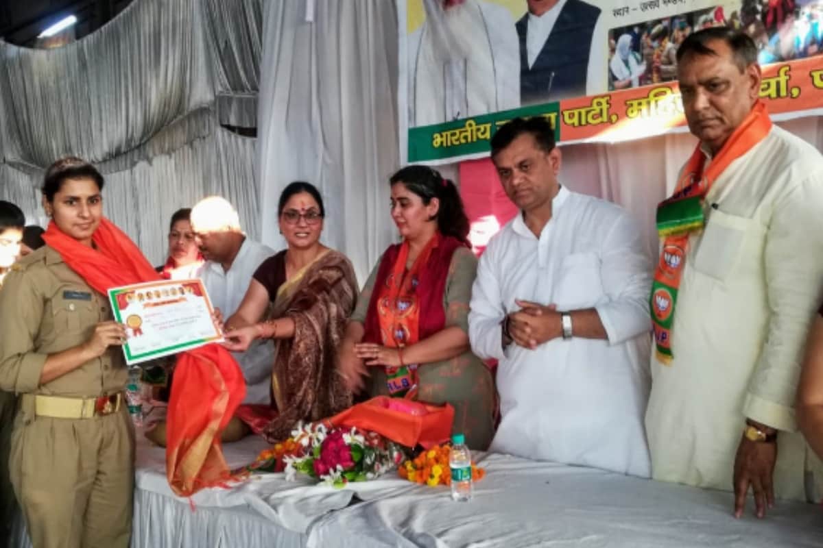 BJP MLA from Hastinapur Dinesh Khatik becomes minister in Cm yogi Cabinate