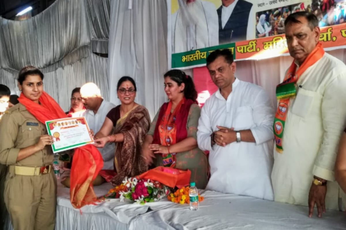 BJP MLA from Hastinapur Dinesh Khatik becomes minister in Cm yogi Cabinate