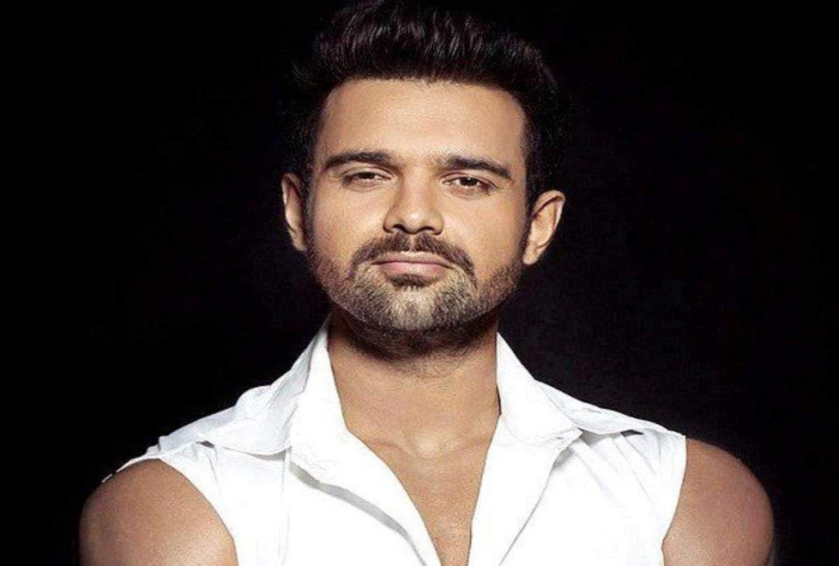 These actors could not succeed in the industry like their father disappeared only after a couple of films