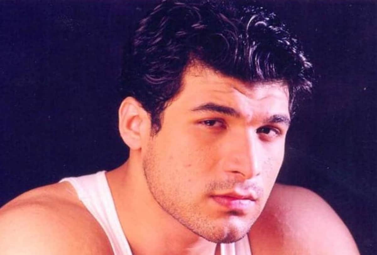 These actors could not succeed in the industry like their father disappeared only after a couple of films