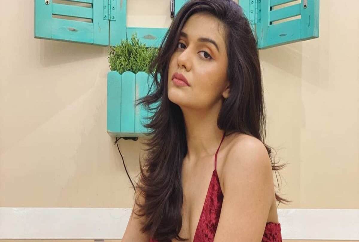 Bigg Boss 15: Salman Khan took a dig at Divya Aggarwal on the show boyfriend Varun Sood came forward in support