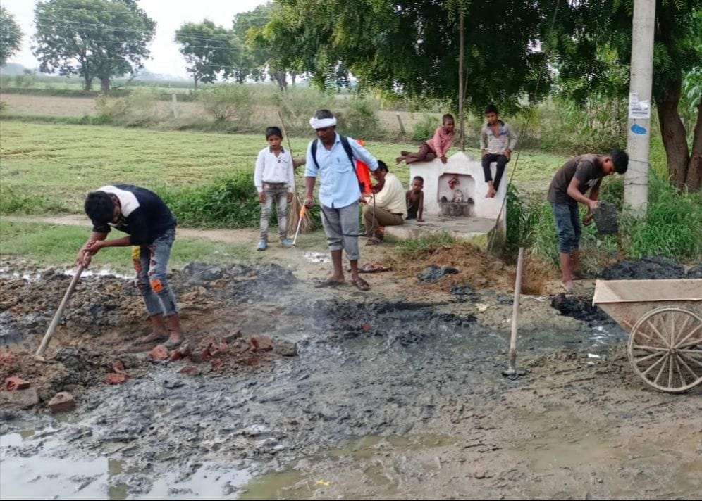 Treatment given to 114 patients in Semra village, cleanliness campaign carried out