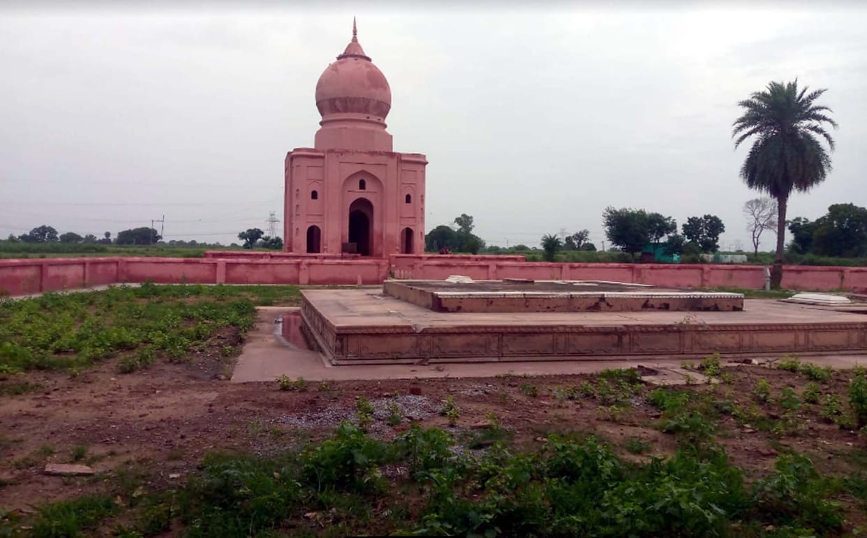 Special on World Tourism Day - The treasure of heritage is hidden in the land of the district, in need of protection