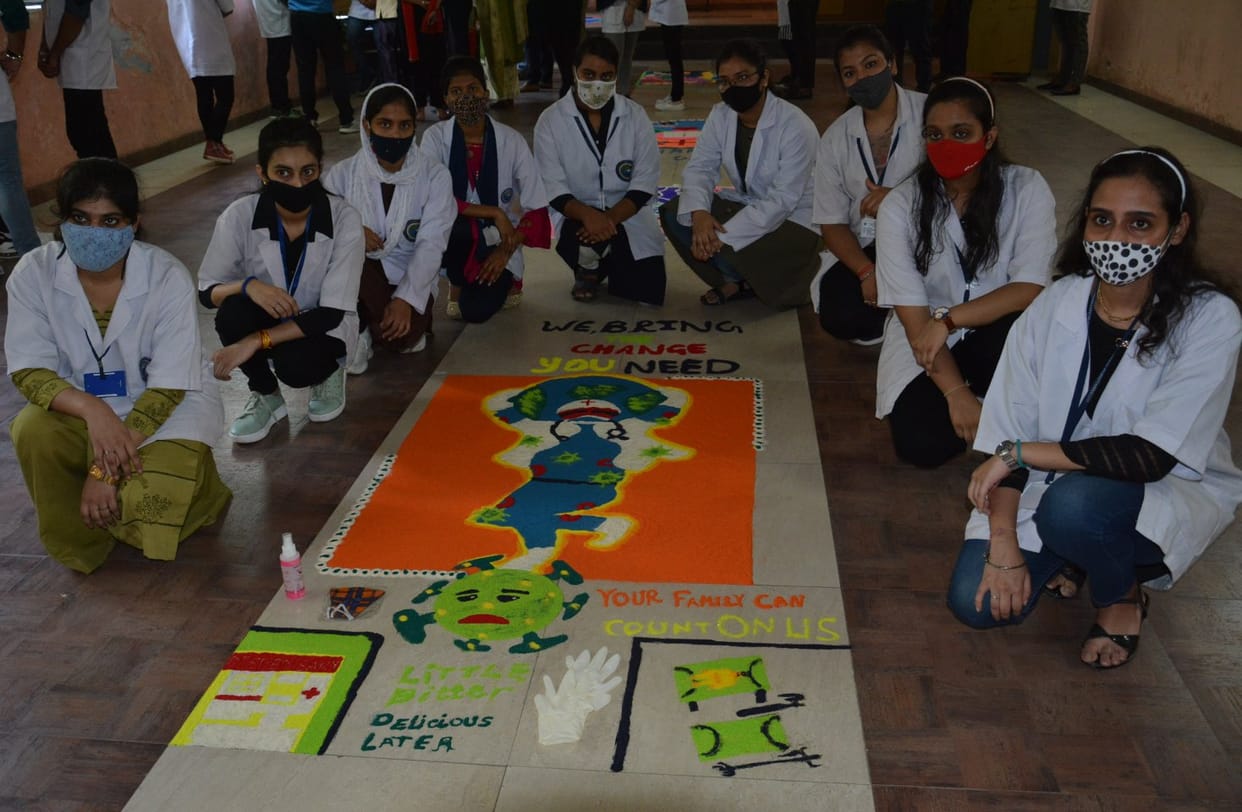 Art exhibition in SD was appreciated by the audience