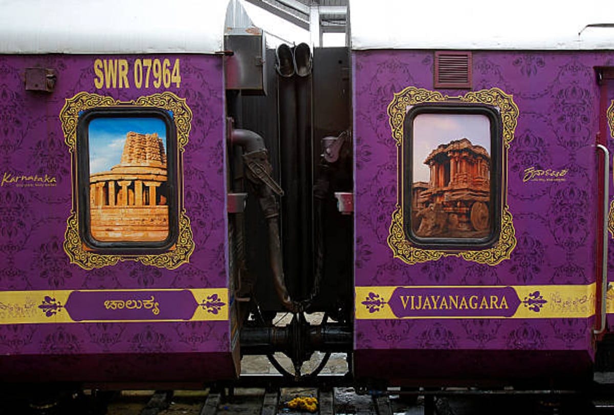 Indian Railways luxury train golden chariot package price