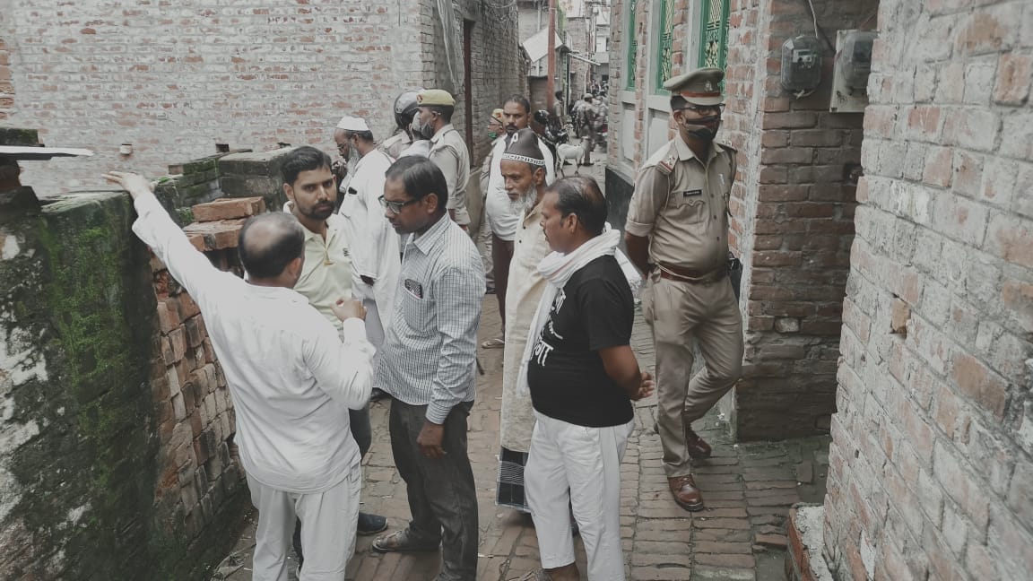 double murder in varanasi Man stabbed younger brother and his wife in property dispute