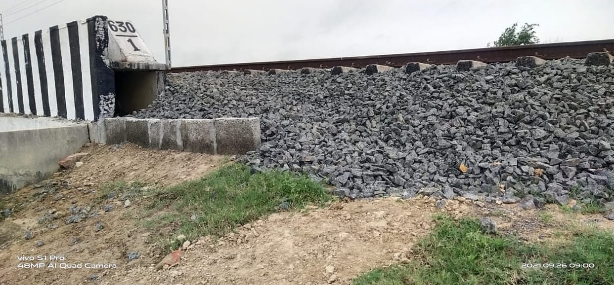 etawah news,Soil filling started on the sides of DFC railway track
