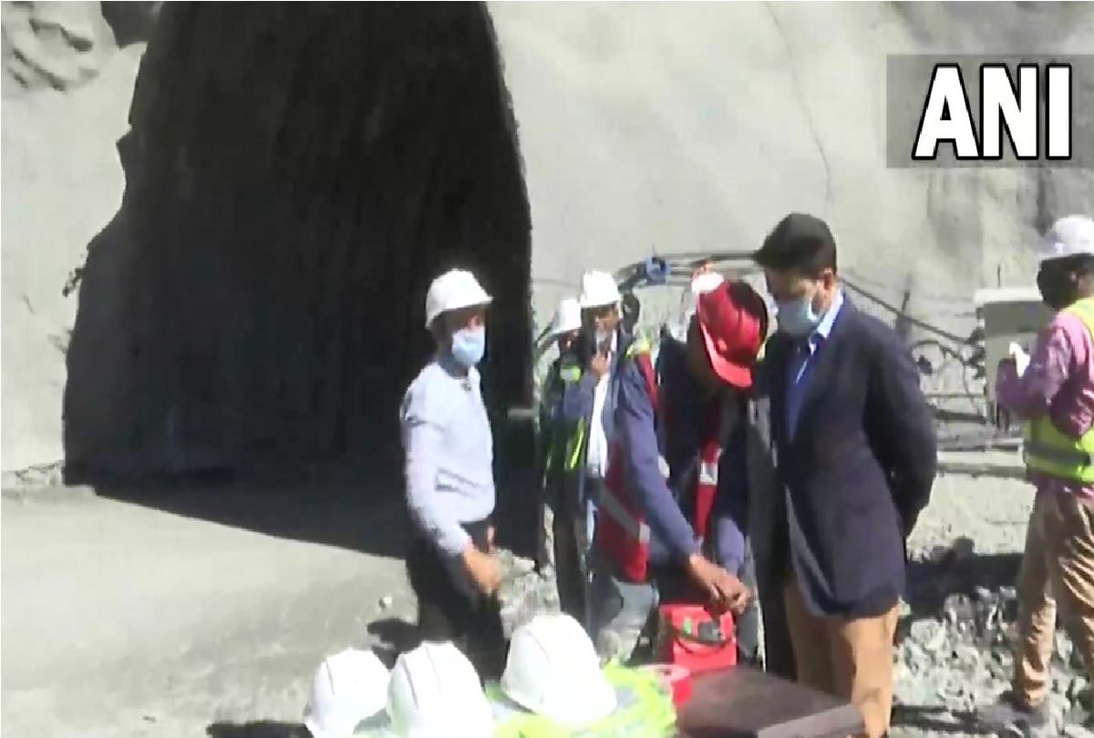 Ladakh: Union Minister Anurag Thakur arrived to review the construction work of Zojila Tunnel, said this tunnel will play an important role