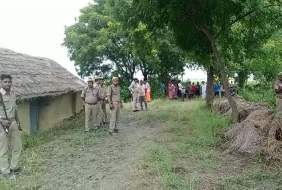love couple dead body found hanging on tree in Jaunpur police confuse in murder or suicide girl marriage was on 1 December