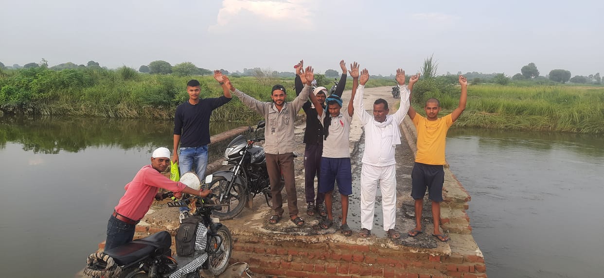 The water of Siyari Nala entered the villages decreased, still the troubles persist
