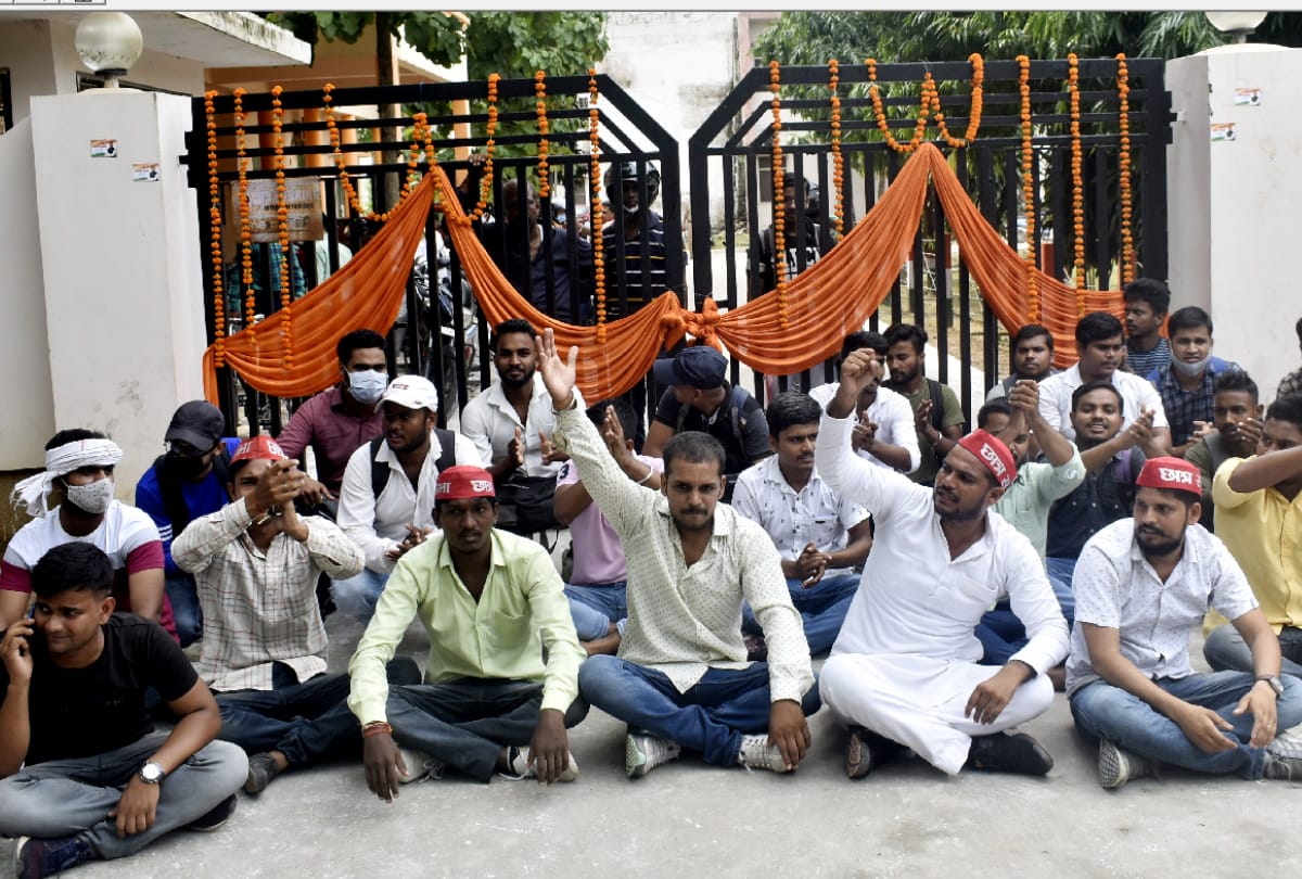 Gorakhpur University will clarify its stand on student union elections in a week
