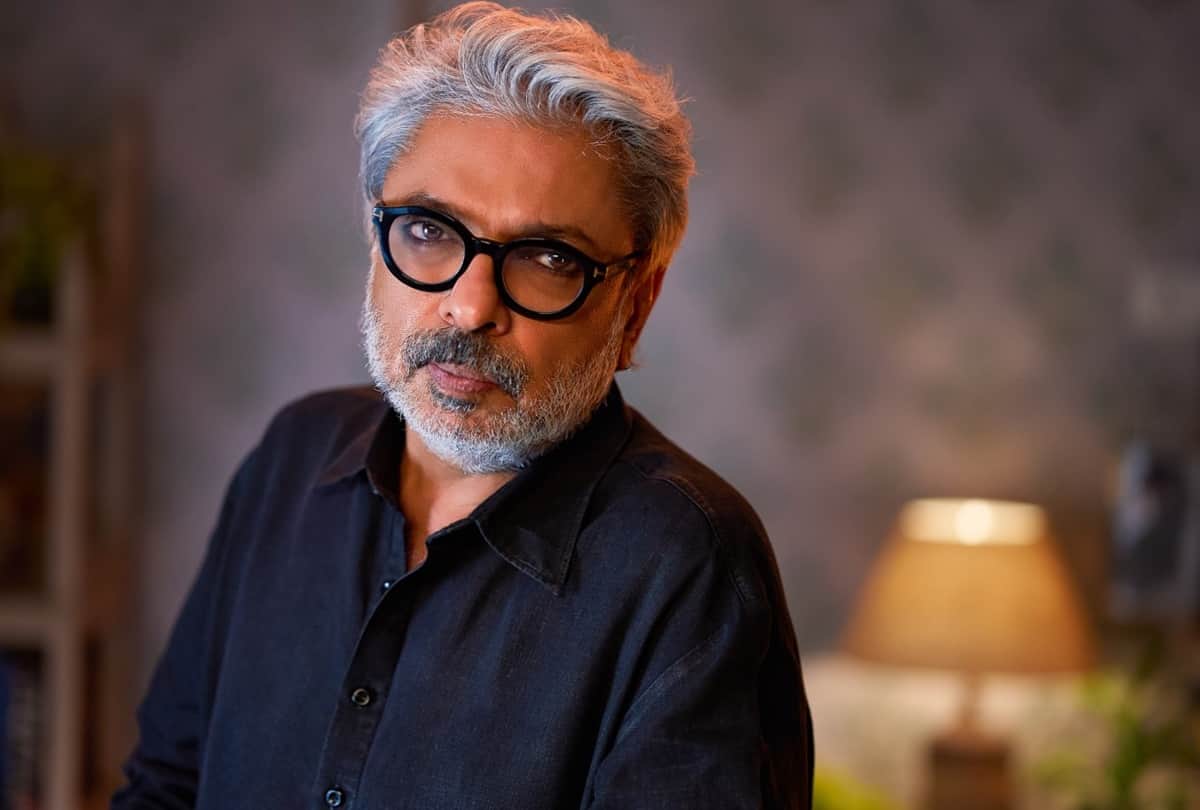 Sanjay leela bhansali is making his debut in digital world with Heera Mandi talked about the project at Netflix global event Tudum