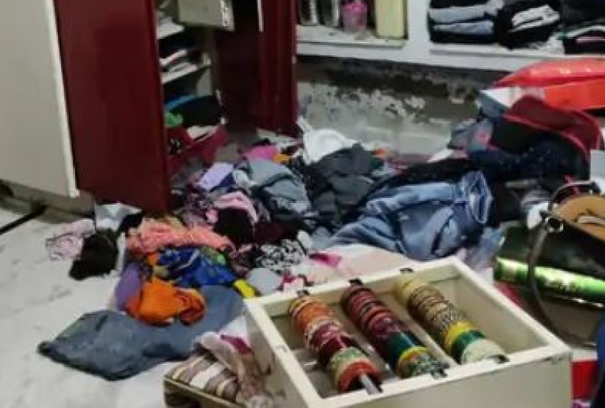 Amroha: 40 lakhs stolen including cash and jewelery from Mistry house