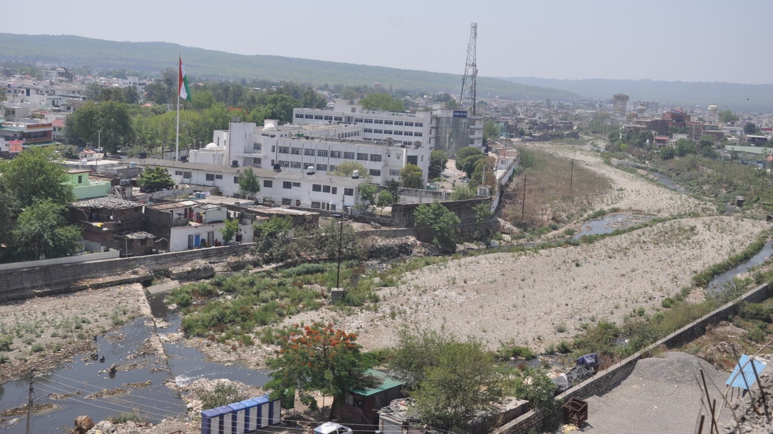 world rivers day 2021: Uttarakhand rivers carrying millions tons of garbage, crisis on existence of