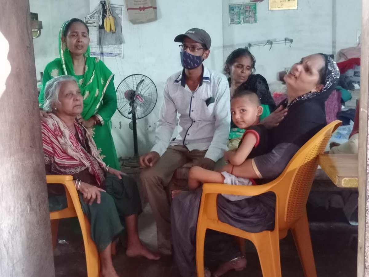 Double murder in Banaras: A piece of bread took two lives wife died in defense of husband