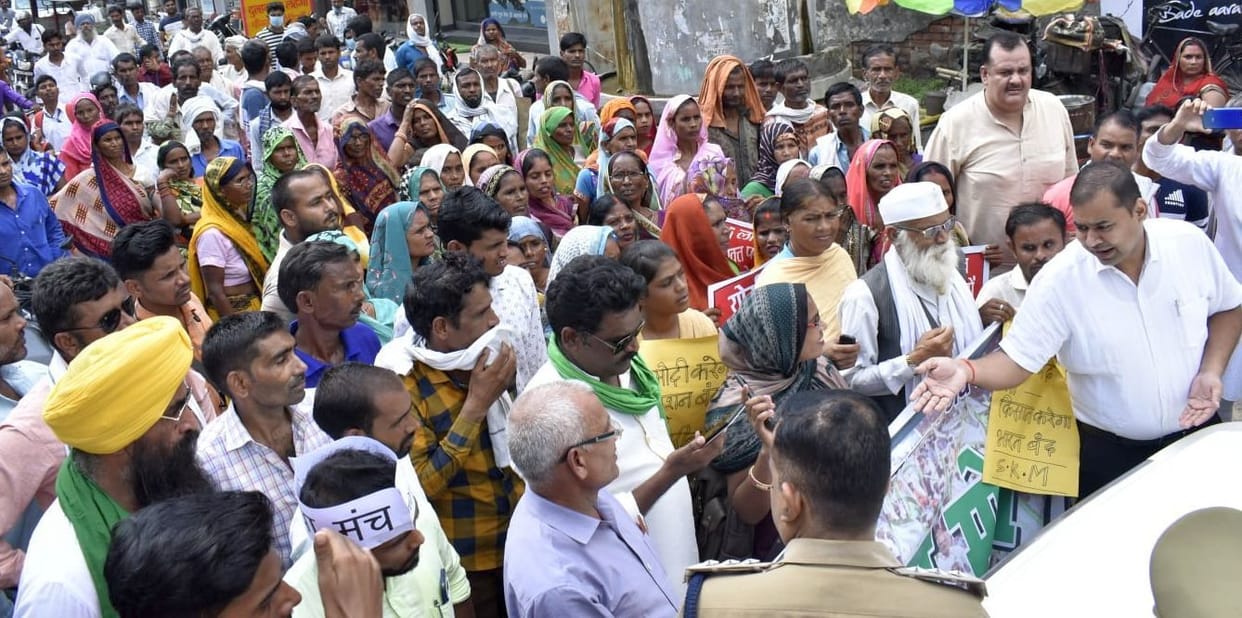 India remained ineffective, farmers demonstrated