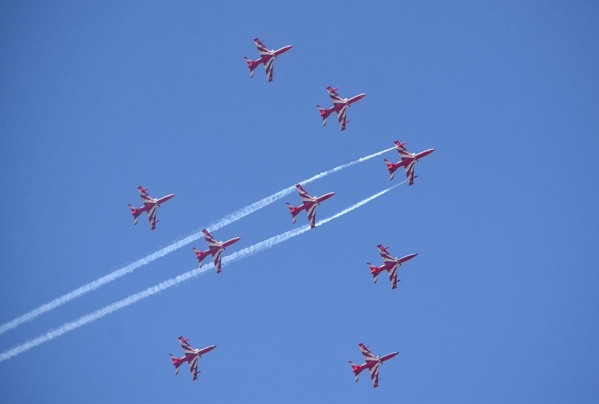 air show was organized on bank of Dal Lake in Srinagar as part of Azadi ka Amrit Mahotsav