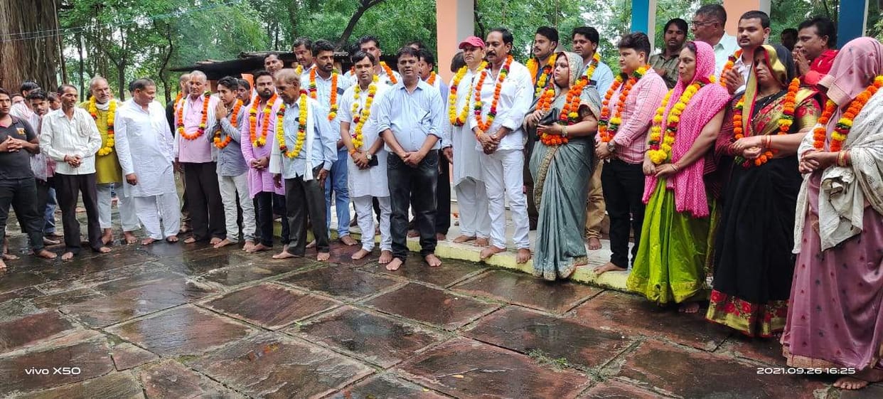 pradhan keep distance with broker