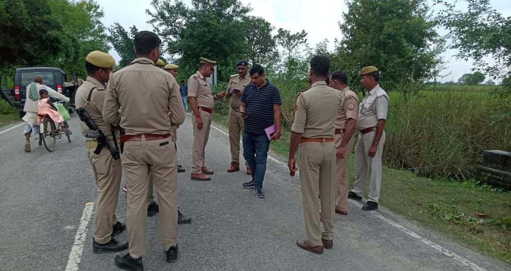 Four lakh looted in broad daylight from BC operator