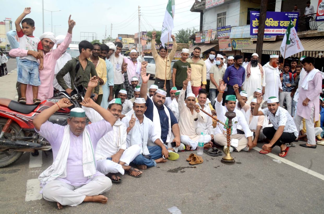 Farmers on the streets protesting against agricultural laws