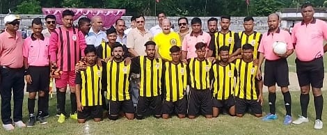 Lakhimpur and Gola teams won in football tournament
