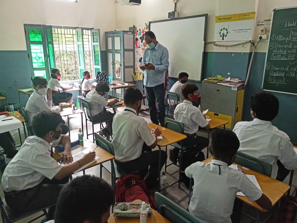private school Arbitrariness in varanasi Examination held by ignoring rules in saint johns marhauli BSA chargeed  fine of RS one crore