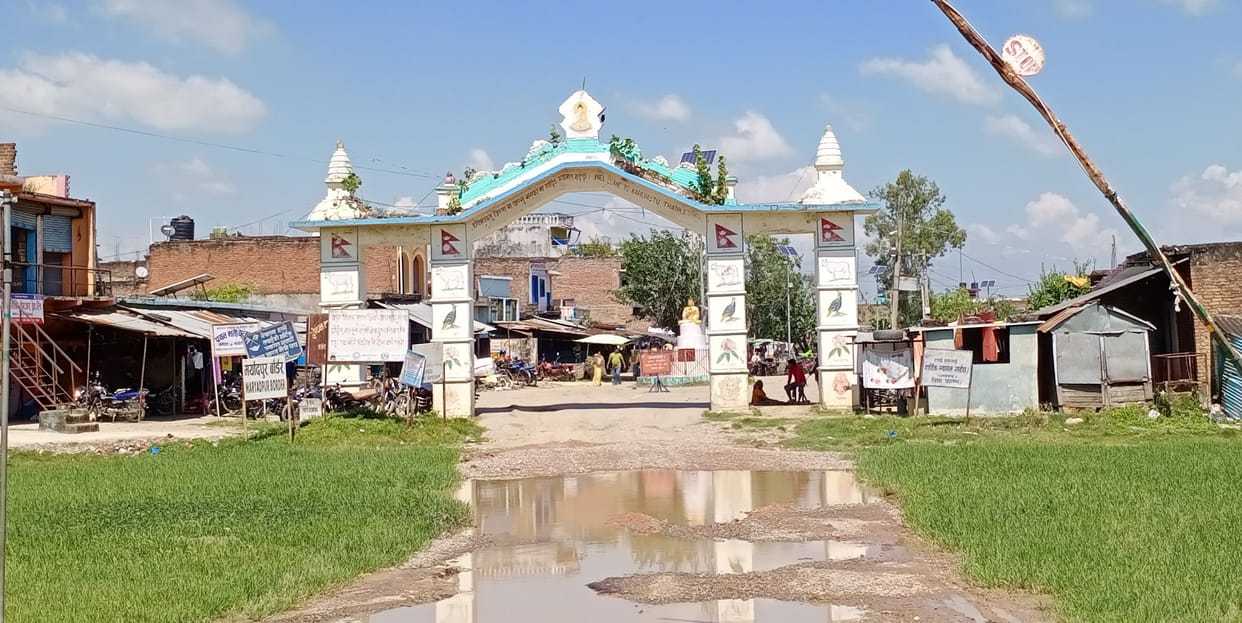 Nepal border open only for pedestrians