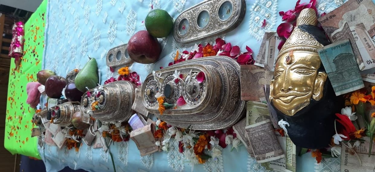 800 year old relics related Shrichakradhar Swami reaches Shrikrishan Mandir Solan