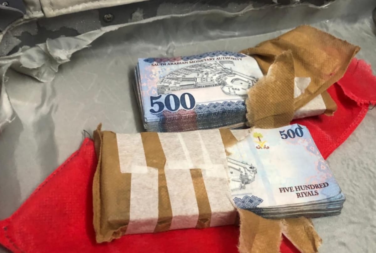Lucknow: Female passenger arrested with foreign currency at Chaudhary Charan Singh International Airport