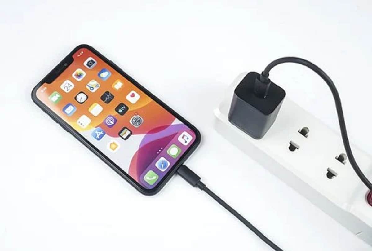 If your mobile phone is lost then do this work immediately Otherwise your bank account will be empty