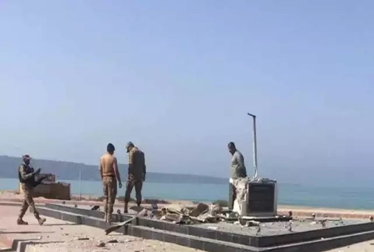 Pakistan founder M A Jinnah statue destroyed in blast in Balochistan