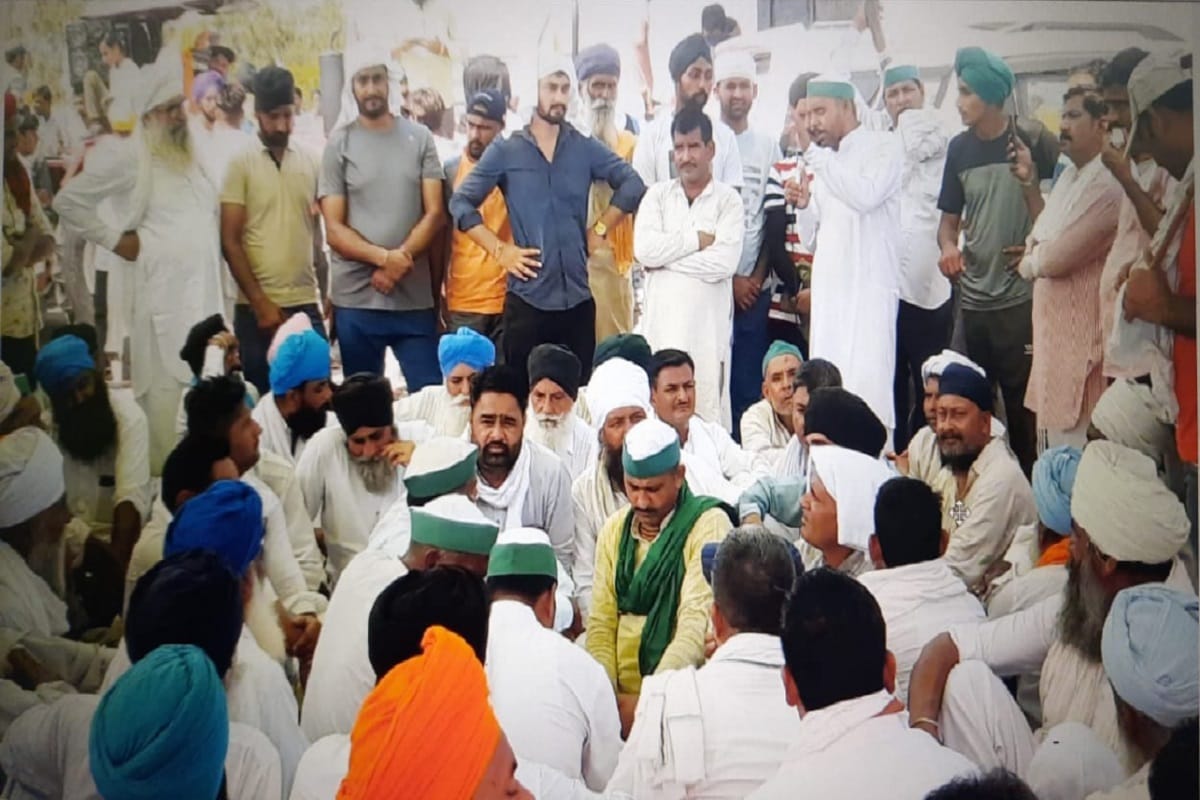 Shamli News: Farmers had blocked highways and tore BJP posters