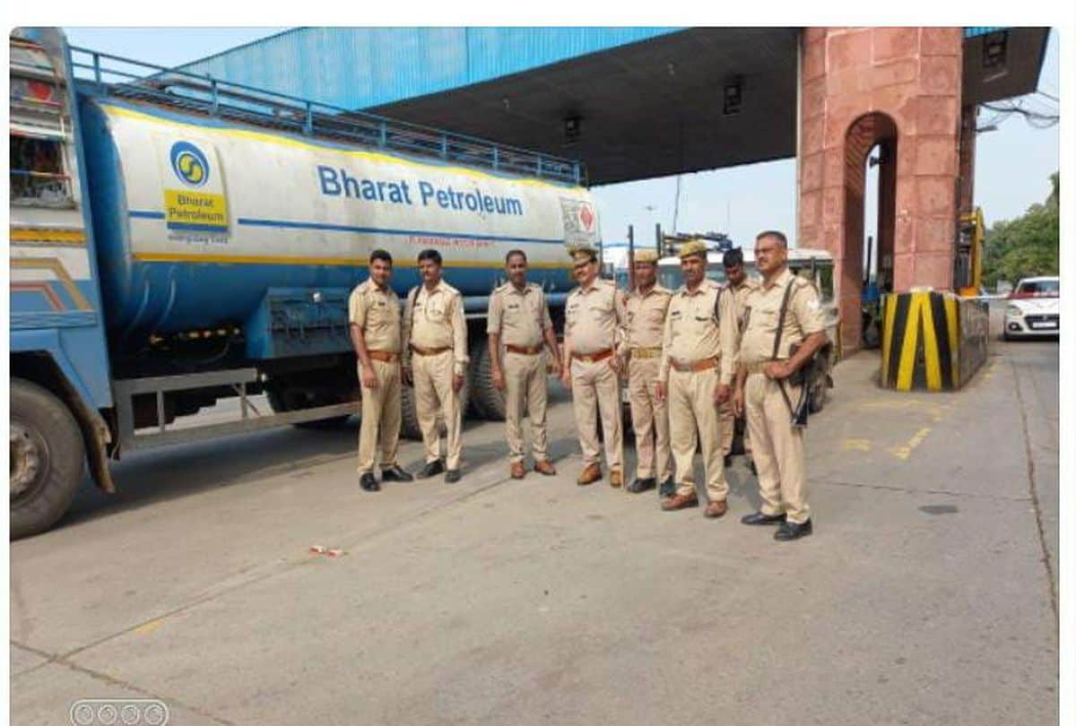 bharat bandh latest news: farmers protest against farm laws in agra mathura