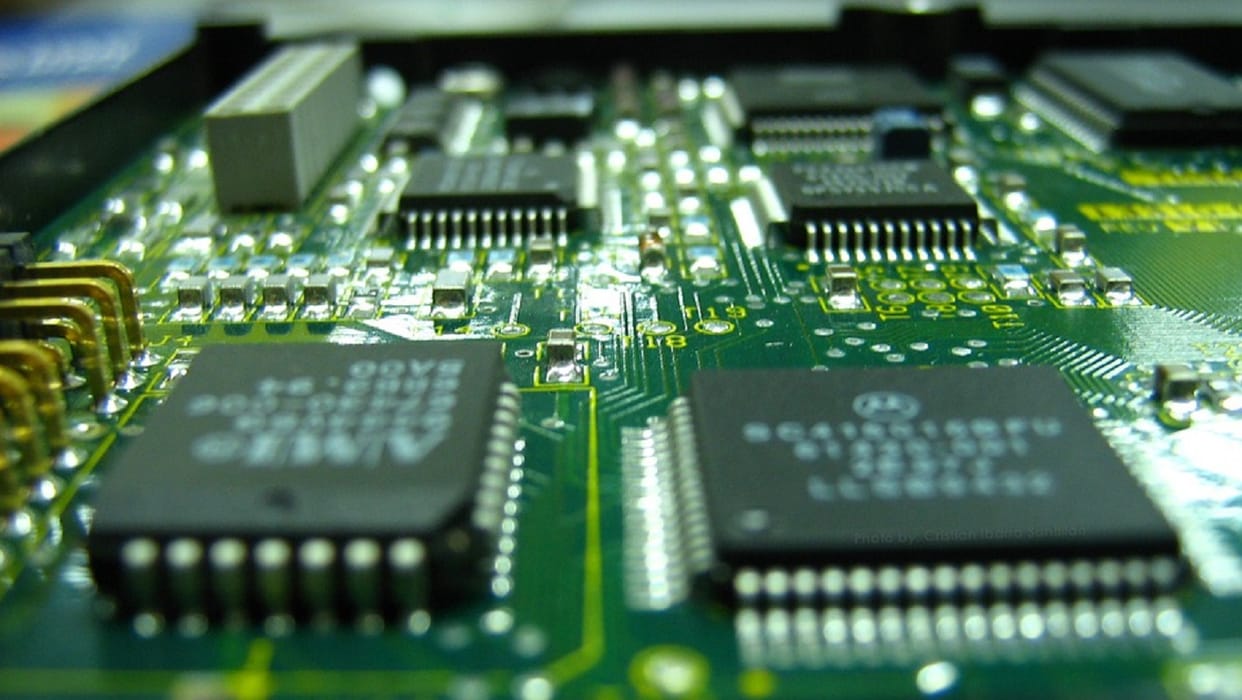 European Union expressed ambition to produce microchips with huge investments