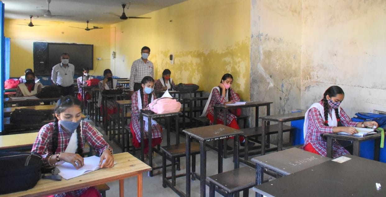 Fear of Corona, only 50% of the children reached school