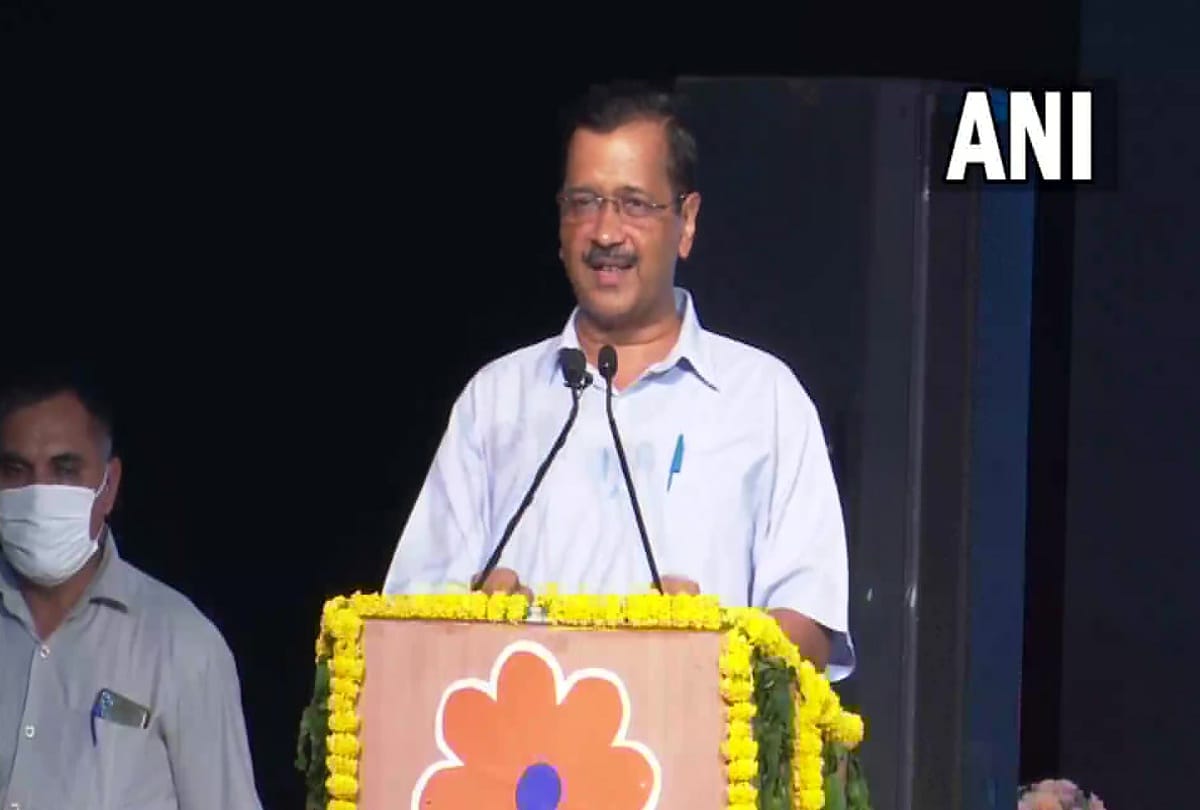 arvind Kejriwal launches patriotic curriculum for government schools says doctor-engineer will become a patriot