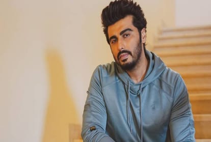 Social media: Arjun Kapoor wishes Ranbir a birthday by sharing old photo made this special request to Alia